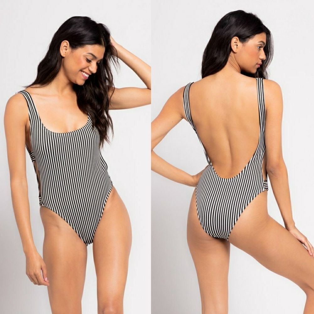 New! LSPACE Mayra Striped 90's Style One-Piece Swimsuit L*Space Bathing Suit Y2K